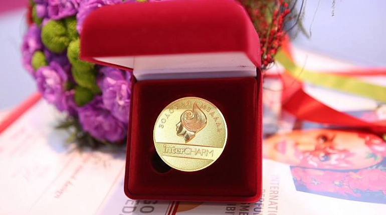 Золотая медаль на выставке interCHARM!