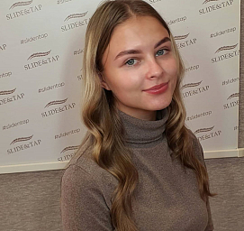 Анна Косова